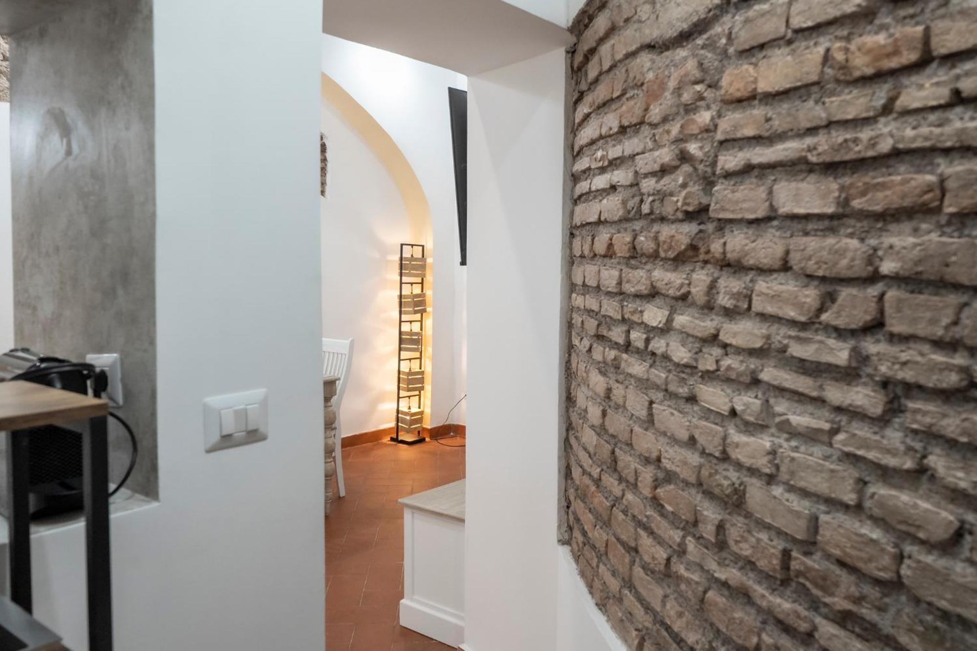 Domus Castle Colosseum - Rione Monti Roma Exterior foto